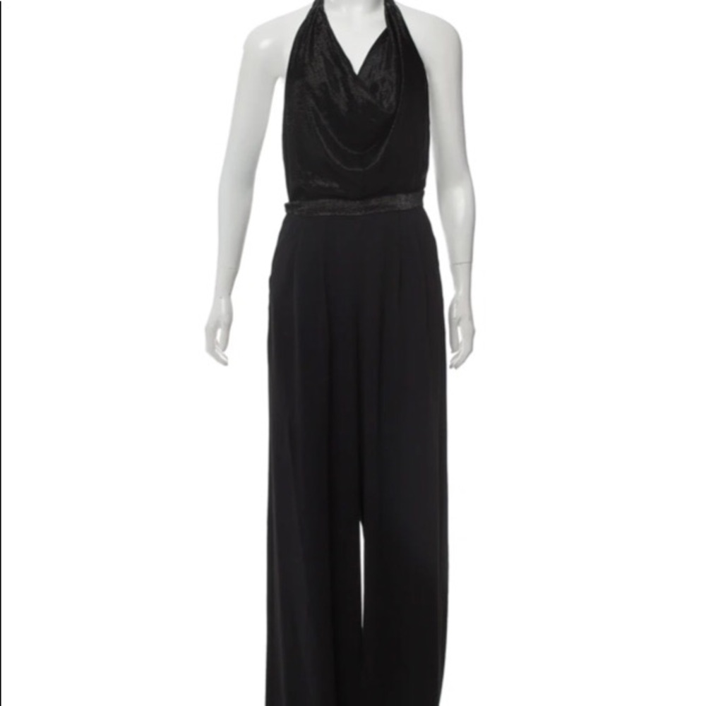 Alice + Olivia cowl neck metallic accent halter jumpsuit sz 8.